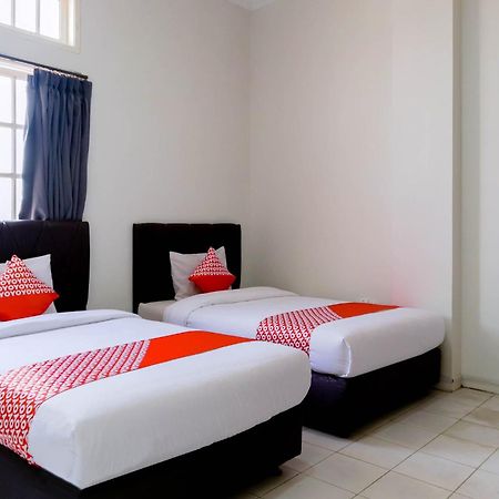Oyo 1111 Pasar Baru Inn Jakarta Ngoại thất bức ảnh