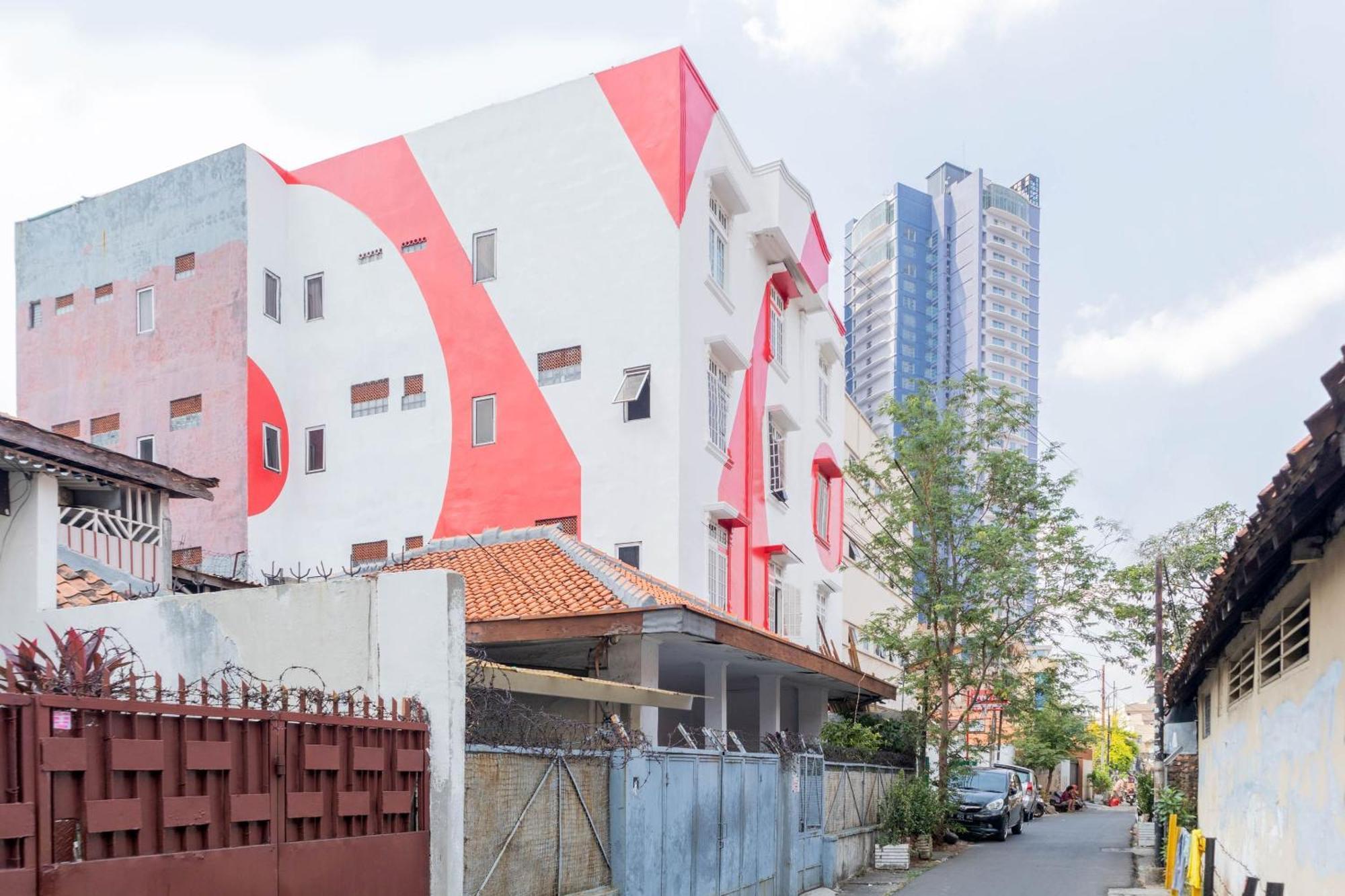 Oyo 1111 Pasar Baru Inn Jakarta Ngoại thất bức ảnh