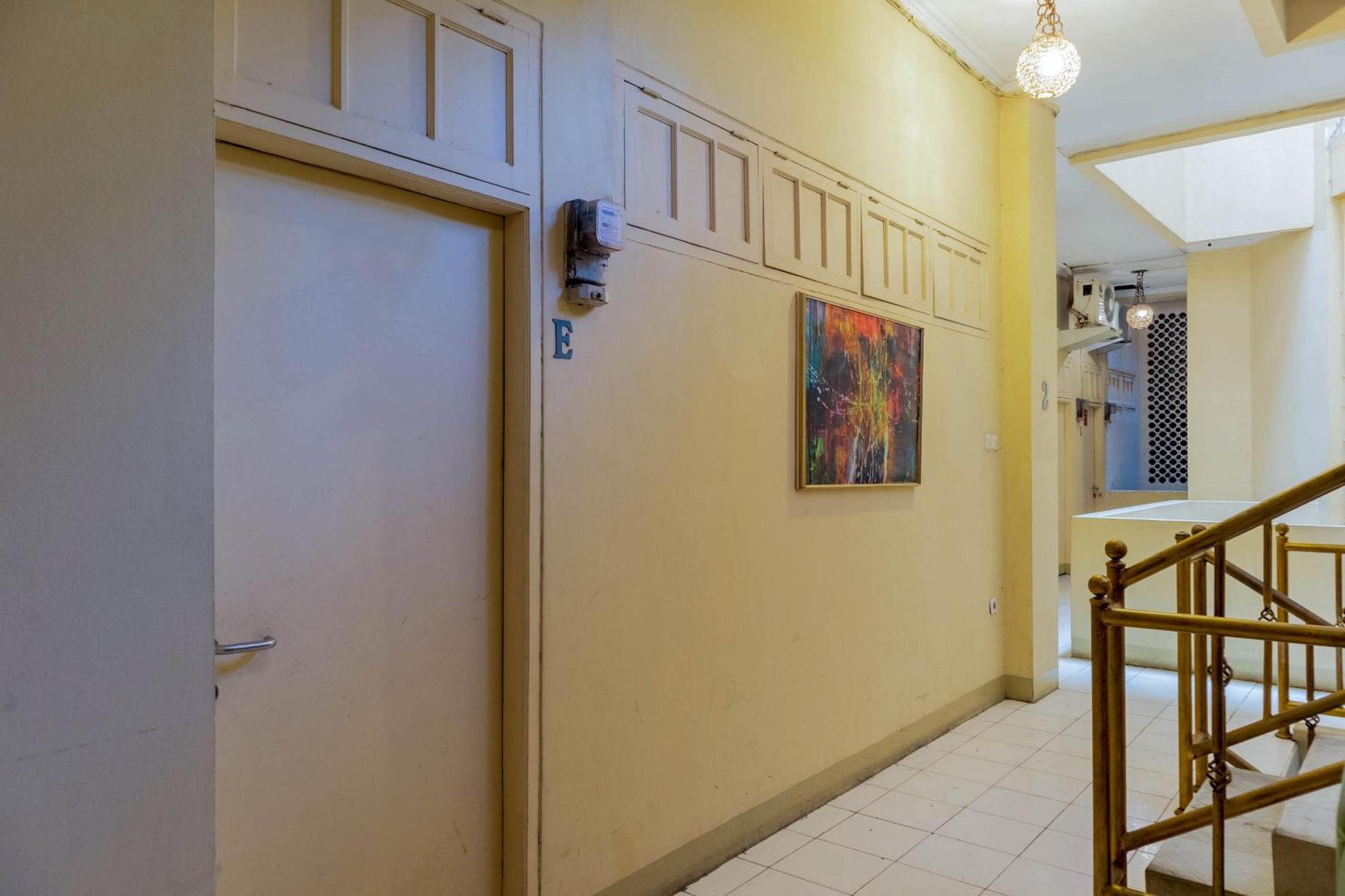Oyo 1111 Pasar Baru Inn Jakarta Ngoại thất bức ảnh