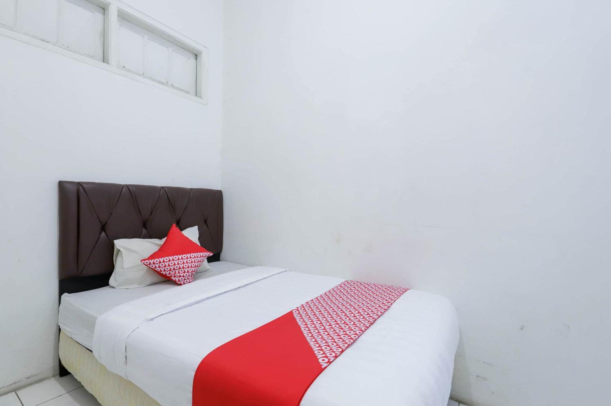 Oyo 1111 Pasar Baru Inn Jakarta Ngoại thất bức ảnh