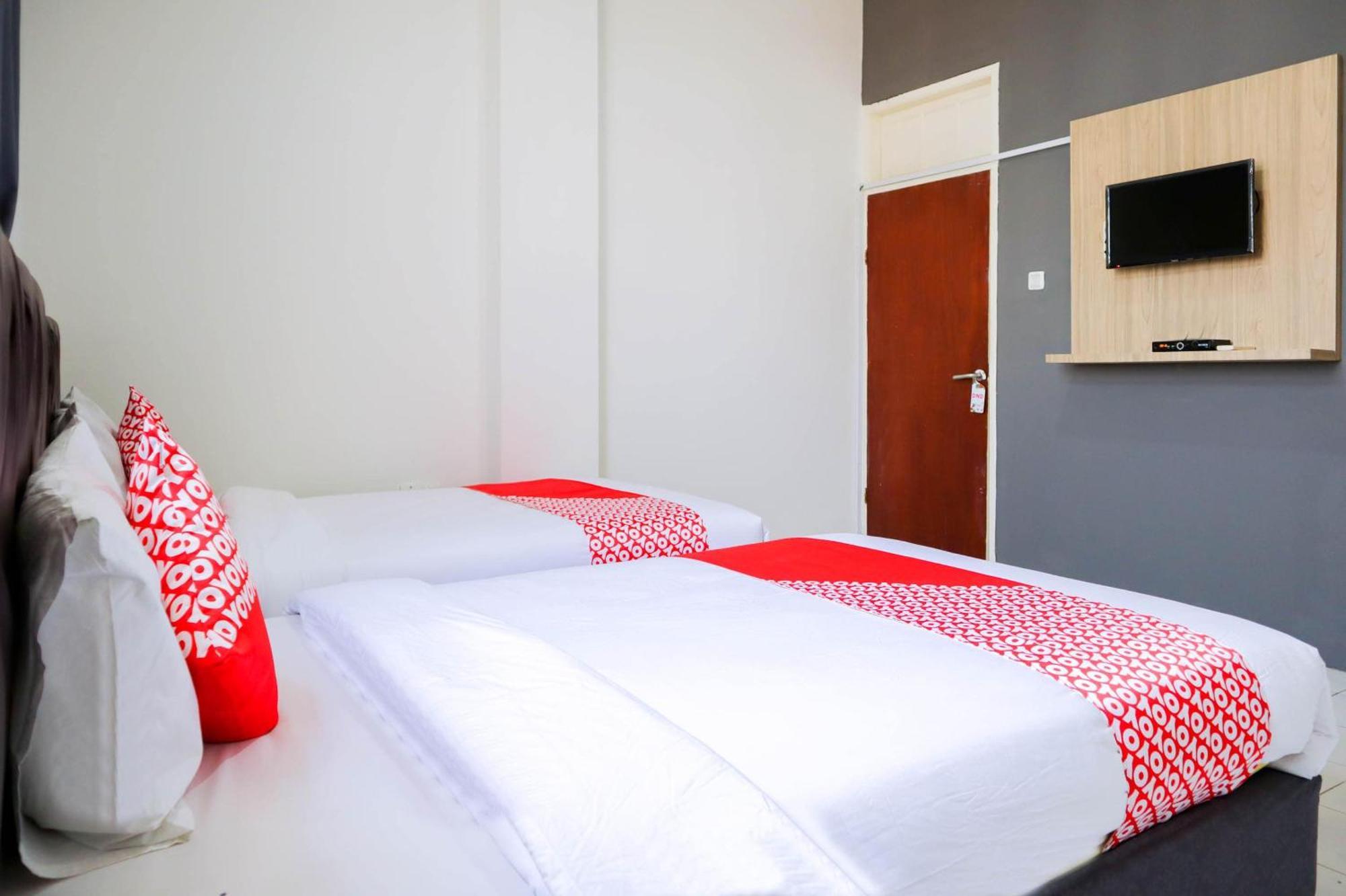 Oyo 1111 Pasar Baru Inn Jakarta Ngoại thất bức ảnh