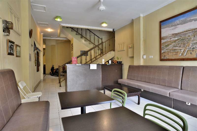 Oyo 1111 Pasar Baru Inn Jakarta Ngoại thất bức ảnh